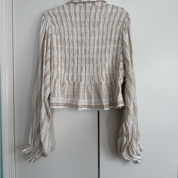 Anthropologie Striped Smocked V-Neck Crop Top Tan White XS OB2123191 - Picture 5 of 11
